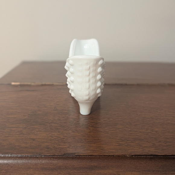 Vintage Fenton Milk Glass Hobnail Cat Head Slipper - White Glass Shoe Figurine - Picture 4 of 7